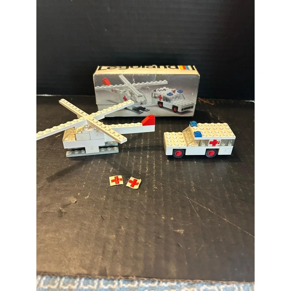 Vintage Lego 653 Rescue Units ambulance helicopter Legoland 653-1 Orig Box